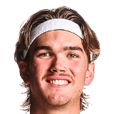 https://img.jingbaotiyu.cn/img/basketball/player/cf26e2dc3b8214b750c4ba8e3db78db9.png
