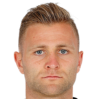 https://img.jingbaotiyu.cn/img/football/player/7a9d1d772a918bac35c6dbe7d5580099.png