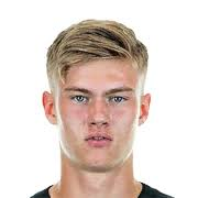 https://img.jingbaotiyu.cn/img/football/player/8ad8444797f8770d69e720e6422aeafb.jpg